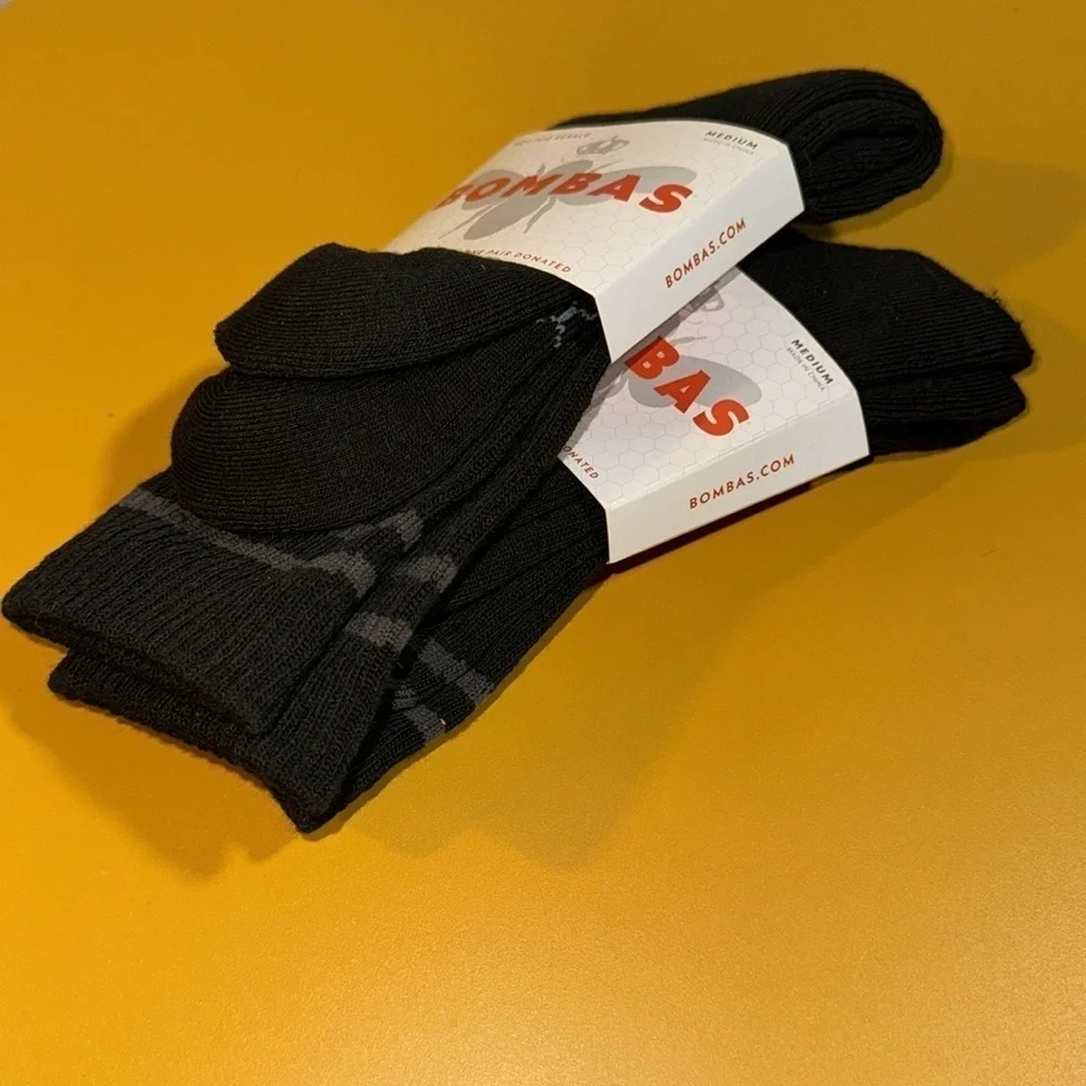 Bombas Bundle of 2 Pairs Sz Medium Unisex High Rise Athletic Sport Comfort Socks